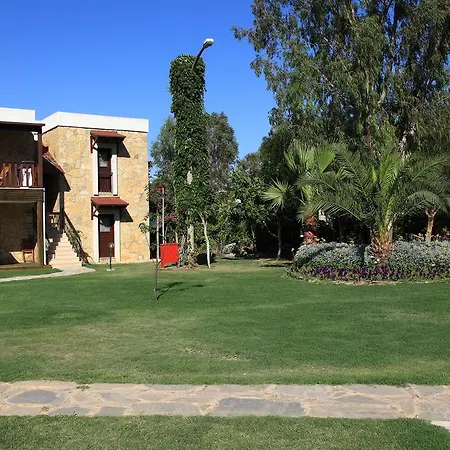 Aktur Cove Apart Otel Битез